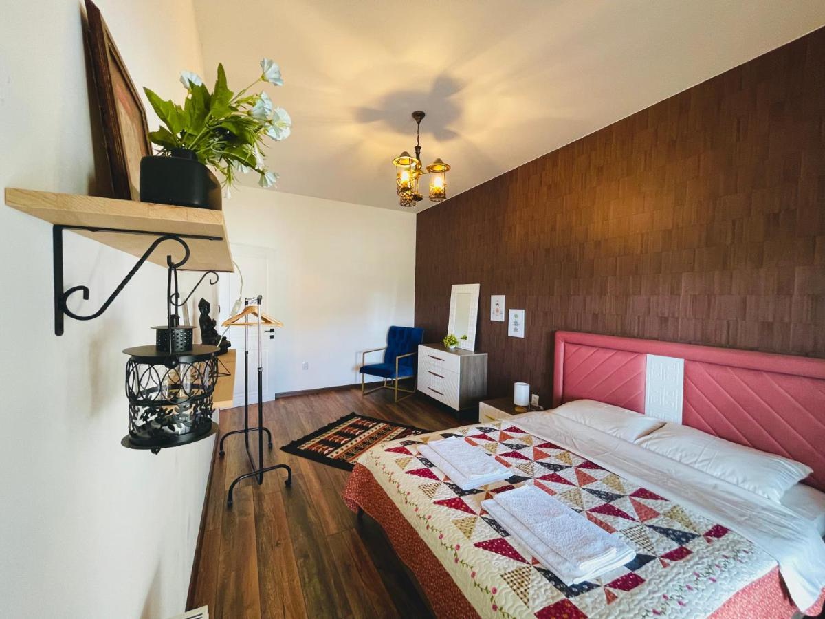 Entire Villa Near Tbilisi Nature Reserve With Panoramic View Mtsʼkhetʼa Kültér fotó