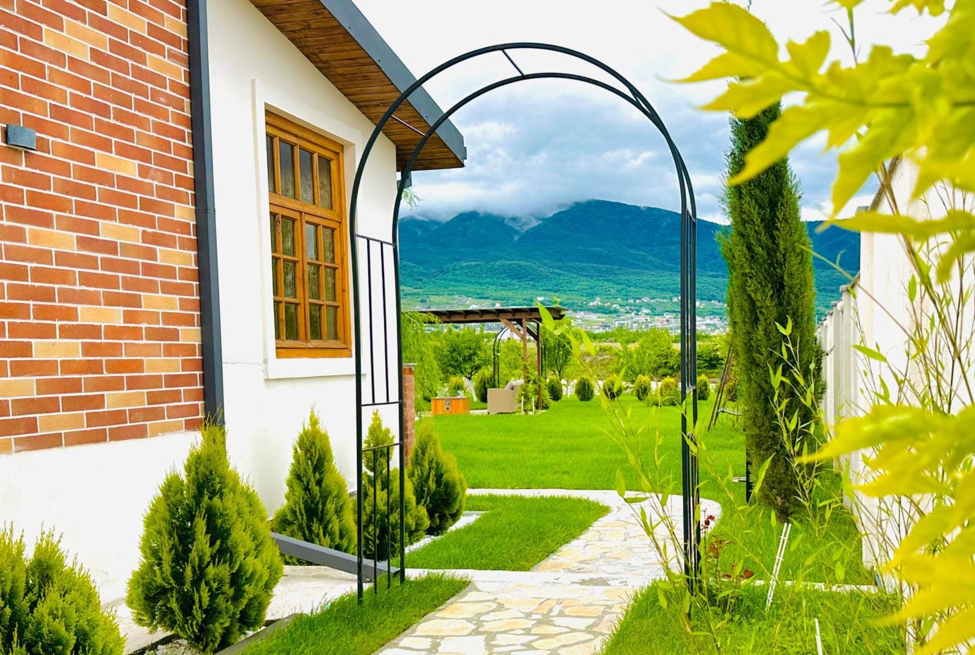 Entire Villa Near Tbilisi Nature Reserve With Panoramic View Mtsʼkhetʼa Kültér fotó