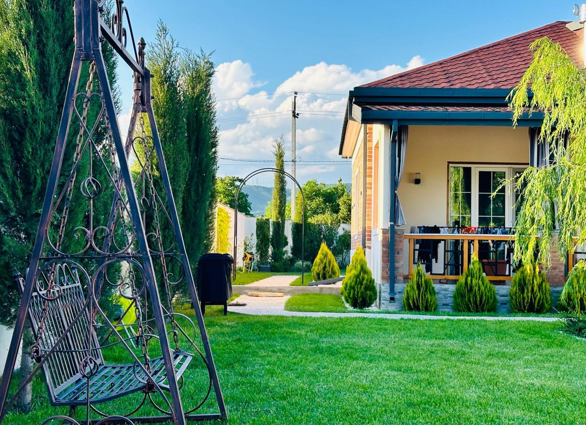 Entire Villa Near Tbilisi Nature Reserve With Panoramic View Mtsʼkhetʼa Kültér fotó
