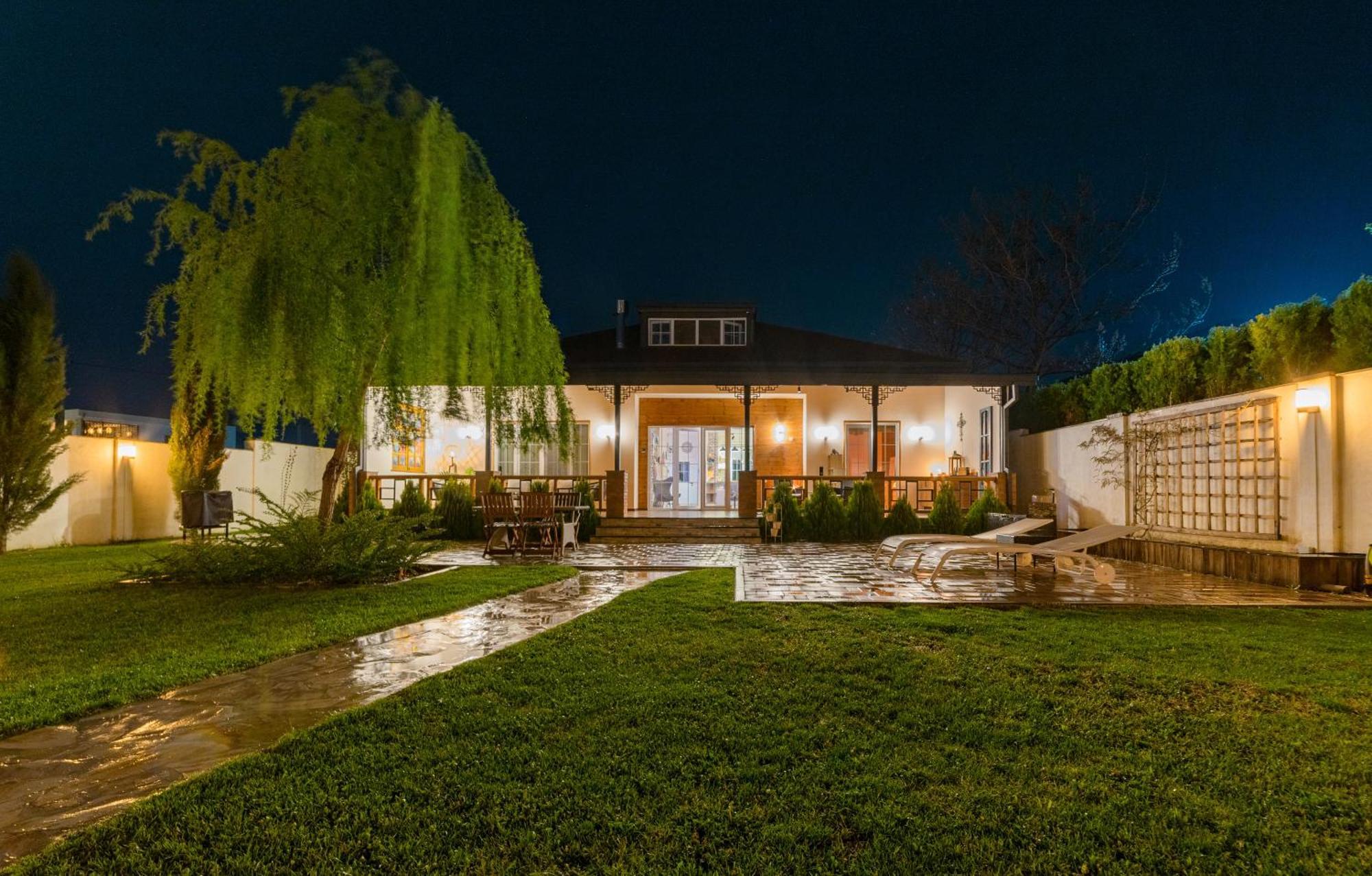 Entire Villa Near Tbilisi Nature Reserve With Panoramic View Mtsʼkhetʼa Kültér fotó